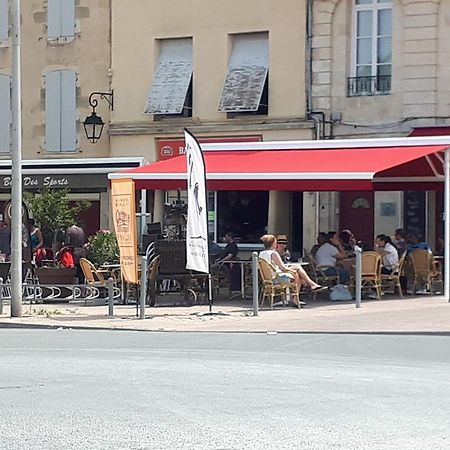 Entre Estuaire Et Citadelle Apartment Blaye Ngoại thất bức ảnh